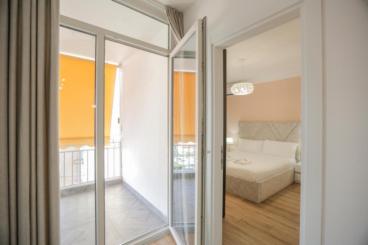 Miku Apartment-spectacular 1bd At Komuna E Parisit Tirana